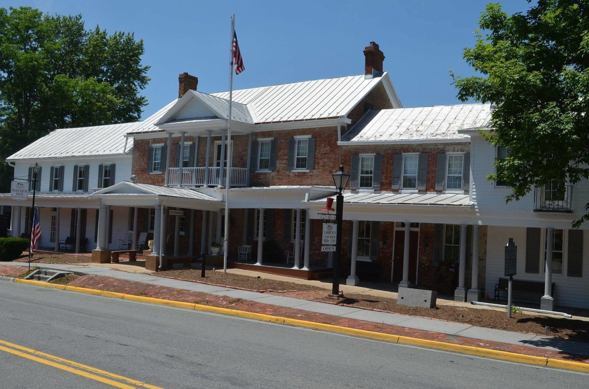 Wayside Inn Middletown Exteriör bild