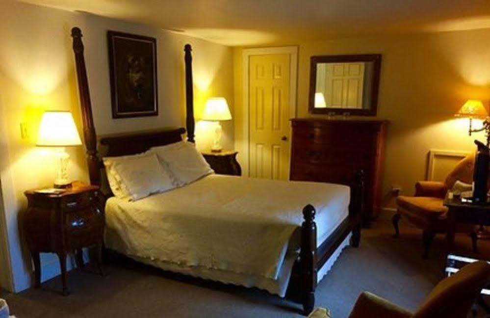 Wayside Inn Middletown Exteriör bild